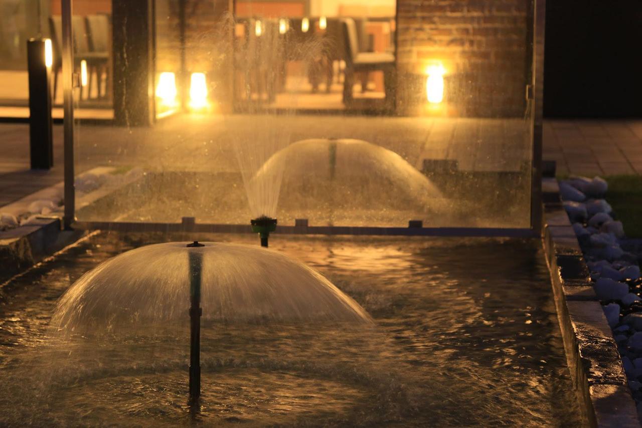 Hotel Crystal Pecinci Eksteriør billede